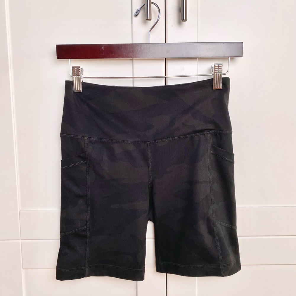 Yogalicious Lux Black Camo Shorts